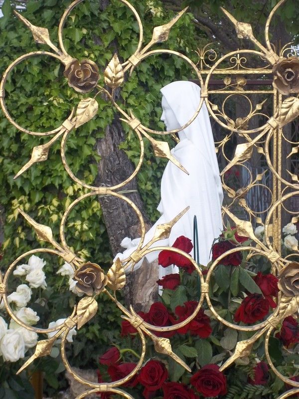 PRIERE A NOTRE DAME DES ROSES Centerblog